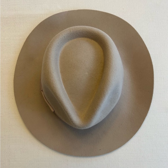 NWT Morgan & Taylor 100% Australian Wool Beige Hat with Wide Trim Headband - Picture 6 of 15